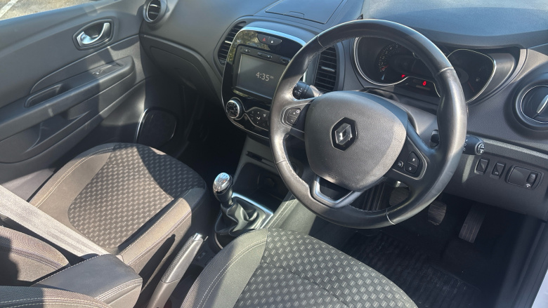 Renault Captur 0.9 TCE 90 Dynamique S Nav 5dr Petrol Hatchback